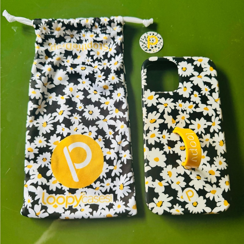 Loopy - Limited Edition - iPhone 12/12 Pro
(6.1" Screen) - Daisy | Righty